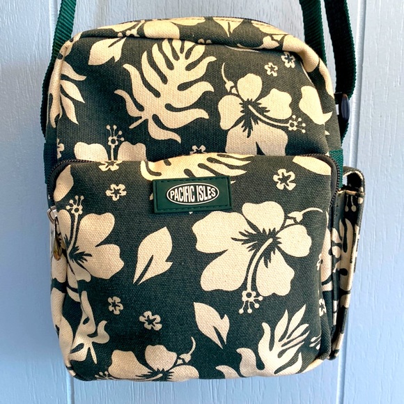 Crossbody Bag by Pacific Isles - Picture 2 of 10